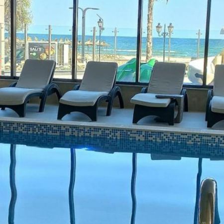 Alezzi Beach Vibe Family Studio With Spa Piscina Interioara Incalzita Sauna Jacuzzi Gym Navodari Luaran gambar